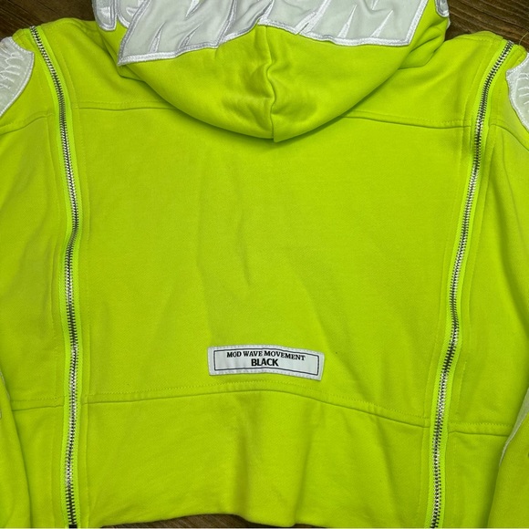 Mod Wave Movement Wings Cropped Hoodie Neon Green Size M - Picture 10 of 12